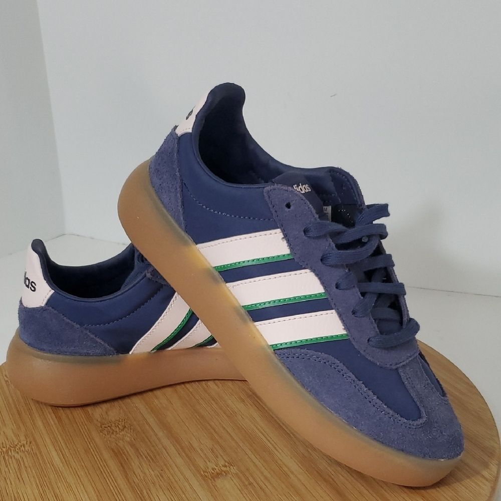 Adidas Barreda Decode Women's Navy and Pink Sneakers Size 10.5 NIB